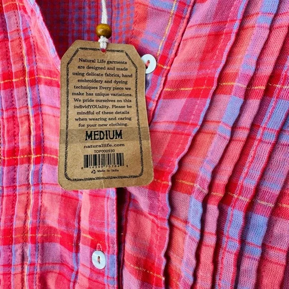 Plaid Button-Up Women's Top - Picture 6 of 8